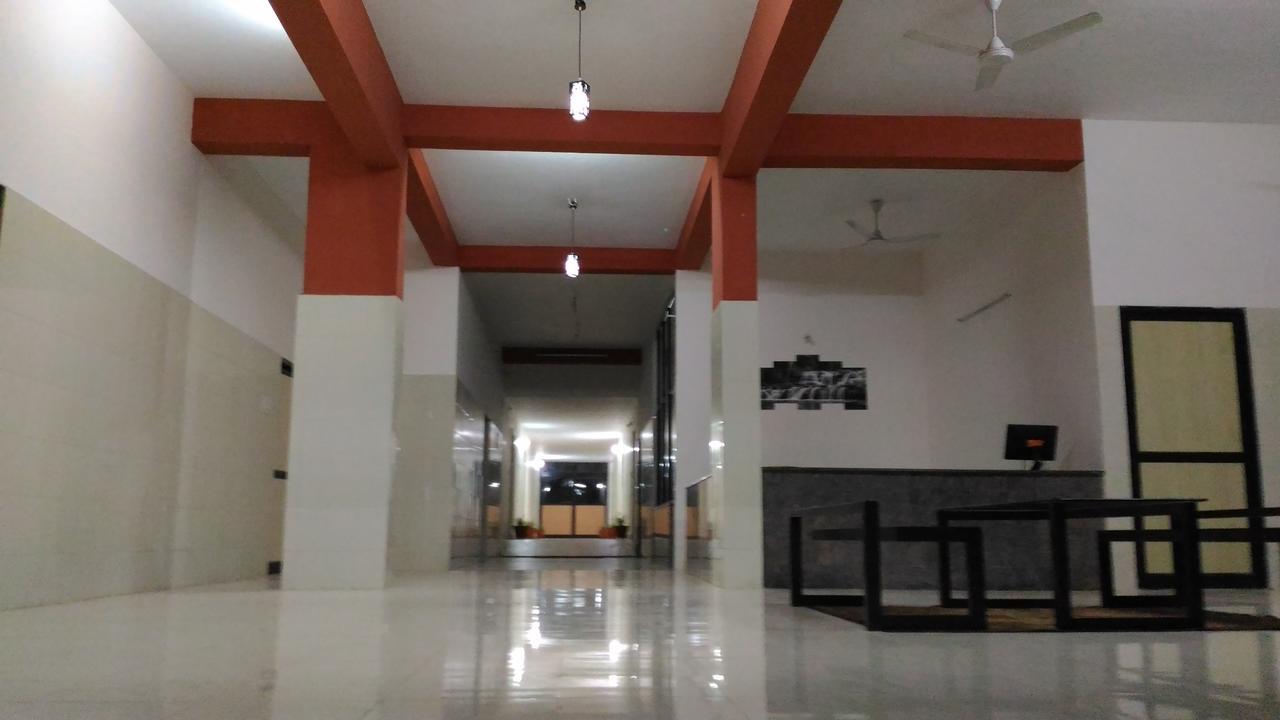 Dhoni Castle Hotel Palakkad Zewnętrze zdjęcie