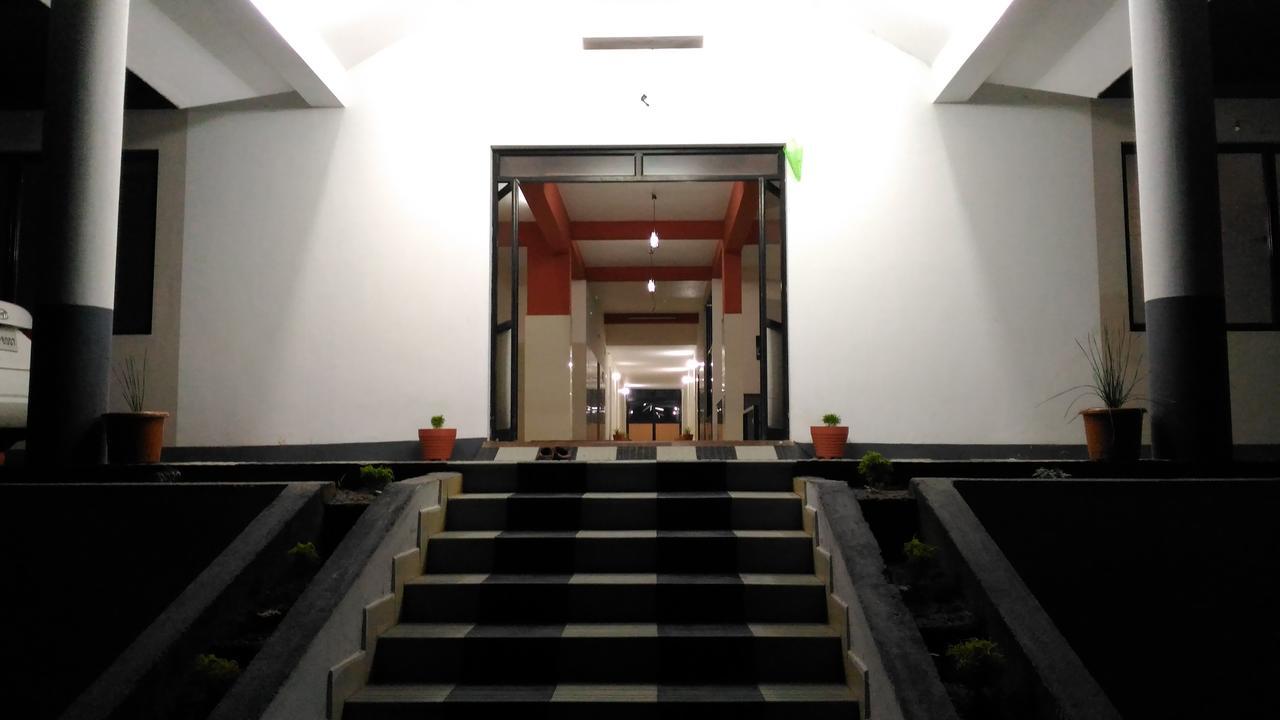 Dhoni Castle Hotel Palakkad Zewnętrze zdjęcie